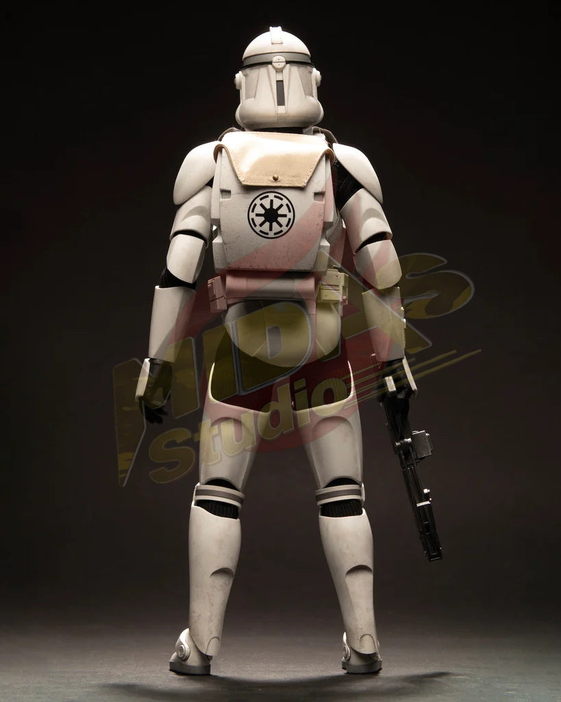 Brand New🔥 Hot Toys 1/6 Scale Star Wars Attack of the Clones Clone Trooper (MMS647) Collectible Figure