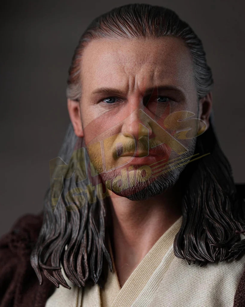 Brand New🔥 Hot Toys 1/6 Scale Star Wars: The Phantom Menace - Qui-Gon Jinn Collectible Figure (MMS525)