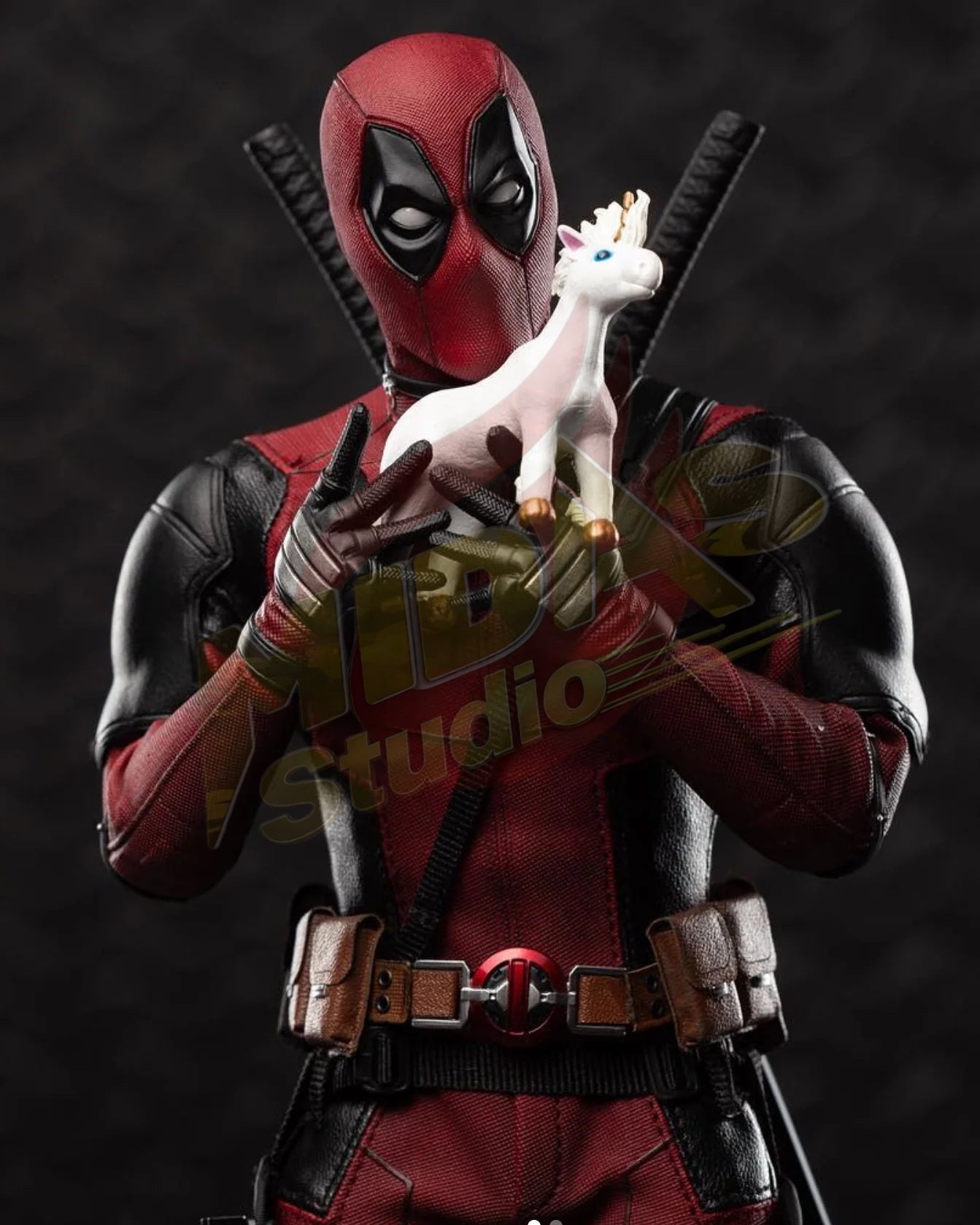 Brand New🔥 Hot Toys 1/6 Scale Deadpool 2 - Deadpool Collectible Figure (MMS490)